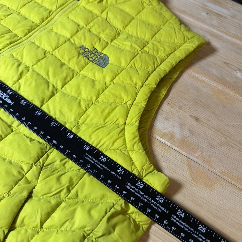 The North Face ThermoBall‎ Vest Mens Large Lime Green Quilted Full Zip Insulated